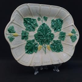 Антикварное блюдо Листья, 32 на 26, фаянс, Кузнецов. Царская россия до 1917
