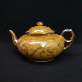 Антикварный чайник, фарфор, роспись золотом, шинуазри