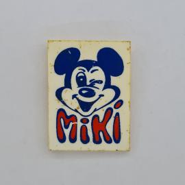 Значок СССР. Микки, мультфильм, подмигивающий персонаж с надписью Miki. Винтажный значек.