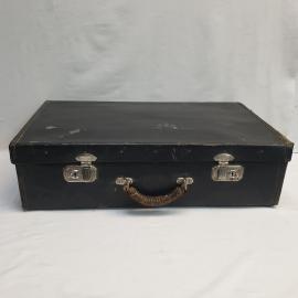 Винтажный чемодан 60х32х17 см, черный, картон, фурнитура металл, пластик, СССР