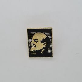 Значок СССР. Портрет Ленина, революционная тематика. Винтажный значек.
