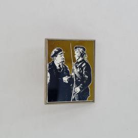 Значок СССР. Ленин и матрос с винтовкой, революция. Винтажный значек.
