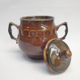 Сахарница керамическая винтажная, СССР. Коричневая глазурь, рельефный орнамент.