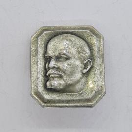 Значок СССР. Портрет Ленина, революционная тематика. Винтажный значек.