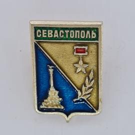 Значок СССР. Севастополь, Крым, город герой, памятник, морская тематика. Винтажный значек.