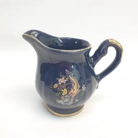 Винтажный молочник СССР. Фарфоровый сливочник кобальтовый с декором птица и золотистой каймой