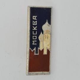 Значок СССР. Москва, архитектура, башни. Винтажный значек.