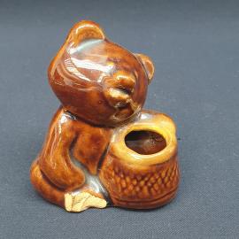 Винтаж СССР. Керамическая фигурка медвежонок с корзиной, декоративная статуэтка для интерьера