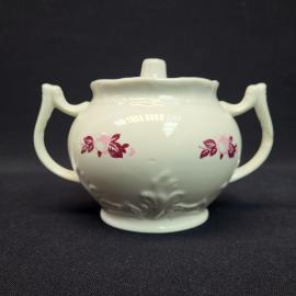 Сахарница фарфоровая винтажный, СССР. Роспись с цветами.