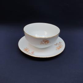 Кружка чайная кофейная, чашка фарфоровая СССР, винтажная. Розы, золото.