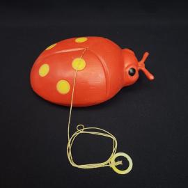 Винтажная игрушка каталка Божья коровка. Пластиковая детская игрушка времен СССР