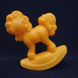 Винтажная игрушка качалка лошадка. Пластиковая фигурка СССР для детской комнаты и коллекции