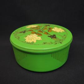 Винтажная шкатулка СССР. Пластиковая круглая коробка с крышкой, зеленая с цветочным декором
