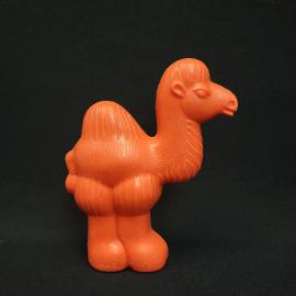 Винтажная игрушка СССР. Пластмассовый верблюд, фигурка животного для коллекции и декора