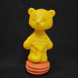 Винтажная игрушка СССР. Котенок неваляшка в платке, пластиковая детская фигурка советских лет