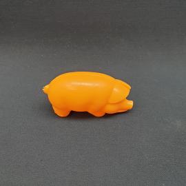 Винтажная игрушка СССР. Пластмассовая свинка, фигурка поросенка для детской коллекции