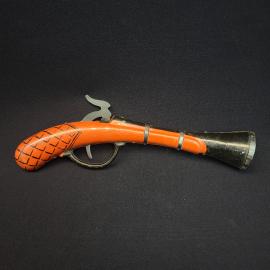 Винтажная игрушка СССР. Детский сувенир в виде старинного пистолета с декоративной рукоятью