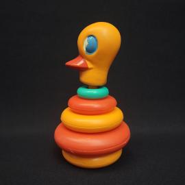 Винтажная игрушка СССР. Пирамидка утенок из пластмассы для детской комнаты и коллекции