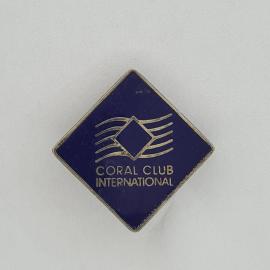 Значок СССР. Coral Club International, синий ромб с эмблемой. Винтажный значек.