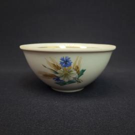 Винтажная пиала СССР. Фарфоровая миска с цветочным рисунком и золотистой каймой для сервировки