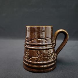 Винтажная кружка СССР. Керамическая чашка с ручкой, коричневая глазурь, рельефный узор