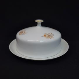 Винтаж СССР. Фарфоровая масленка с крышкой и блюдом, цветочный декор, белая посуда для кухни