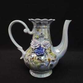 Винтажный чайник СССР. Фарфоровый кофейник с лепным цветочным декором, перламутровый