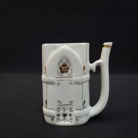 Винтажный фарфоровый кувшин СССР. Декоративный сосуд с ручкой, белый с позолотой и узором