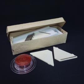 Овощерезка винтажная, СССР. Набор с насадками и держателем для продуктов, пластмасса