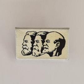 Значок СССР. Маркс, Энгельс, Ленин, революционная тематика. Винтажный значек.