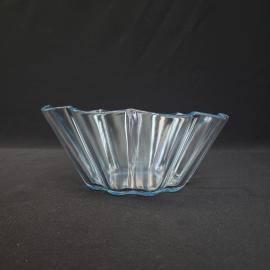Ваза конфетница винтажная, СССР. Голубое стекло, фигурная форма цветка