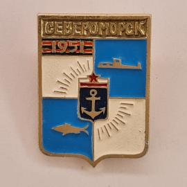 Значок СССР. Североморск 1951, якорь, корабль, рыба, морская тематика. Винтажный значек.