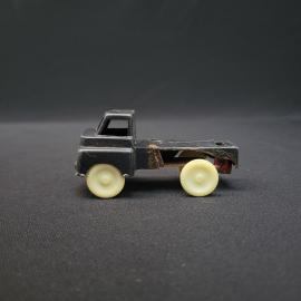 Машинка игрушечная винтажная, СССР. Пластмассовый грузовик, черный корпус, 8 см