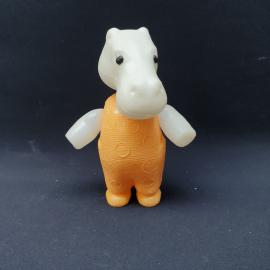 Игрушка пластмассовая винтажная, СССР. Фигурка бегемота в комбинезоне для детской игры