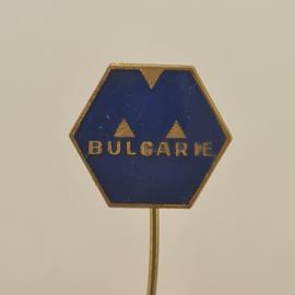 Значок СССР. Надпись Bulgarie, туризм, синий шестиугольник с буквой М. Винтажный значек.