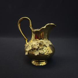 Молочник сливочник винтажный, СССР. Керамика с позолотой, декоративный, с рельефным цветочным декором