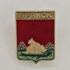 Значок СССР. Брянск, город, пушка и ядра на гербе. Винтажный значек.