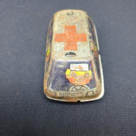 Машинка винтажная, СССР. Металлическая игрушка с рисунком скорой помощи, инерционная