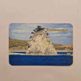 Карманный календарик СССР 1989. Владивосток, морской заповедник, скала у берега. Советский сувенир