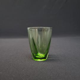Стакан винтажный, СССР. Зеленое стекло, рельефный, для воды или сока