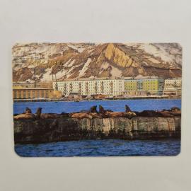 Карманный календарик СССР 1990. Невельск, морские животные, город. Советский календарь
