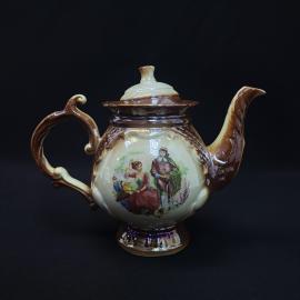 Чайник винтажный, СССР. Керамический, с крышкой, с декоративным романтическим рисунком