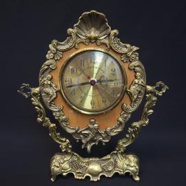 Часы настенные винтажные, СССР. Декоративный корпус под бронзу, кварцевый механизм