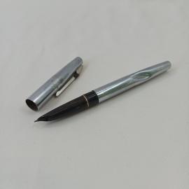 Ручка перьевая винтажная, СССР. Металлический корпус с колпачком, для чернил