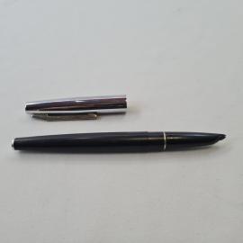 Ручка винтажная, СССР. Корпус из пластмассы с металлическим колпачком, для чернил