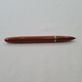 Ручка винтажная, СССР. Перьевая, корпус из пластмассы коричневого цвета, с металлическим кольцом