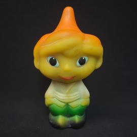 Игрушка пластизольная винтажная, СССР. Фигурка сказочного персонажа с рыжими волосами