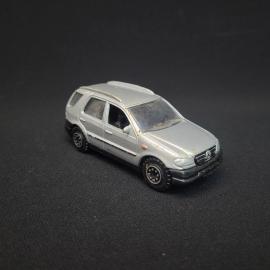 Машинка винтажная, СССР. Металлическая модель автомобиля Mercedes Benz M Class, серебристая