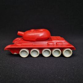 Танк игрушечный винтажный, СССР. Пластмасса, красный корпус, на колесах