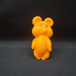 Игрушка резиновая винтажная, СССР. Фигурка медведя в поясе, оранжевая, около 13 см